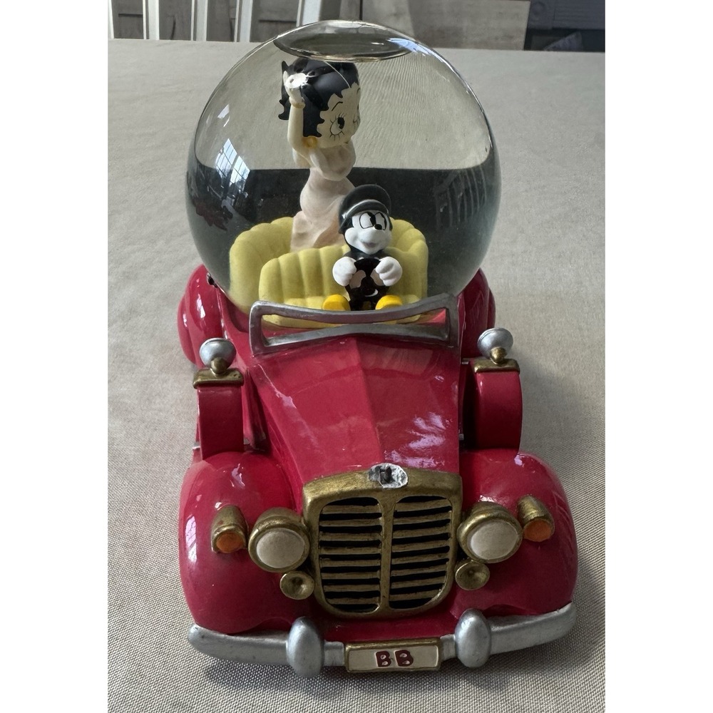 MGM Grand Las Vegas Betty Boop Snow Globe Red Car‎ Figure KFS Hearst Vintage